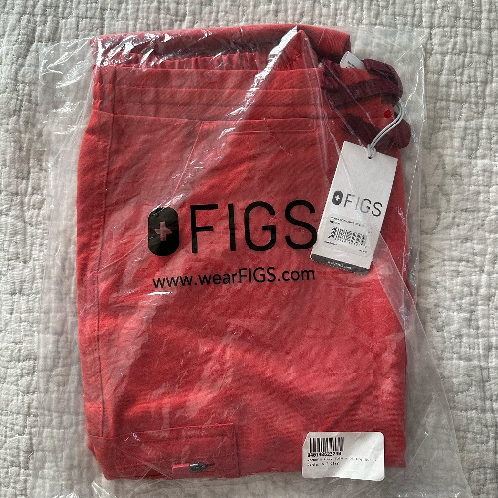 FIGS Yola Skinny Scrub Pants - Clay